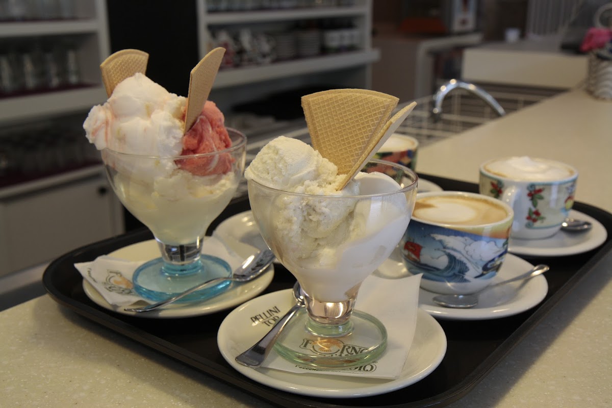 Gelateria Bar Da Gino Photo 3