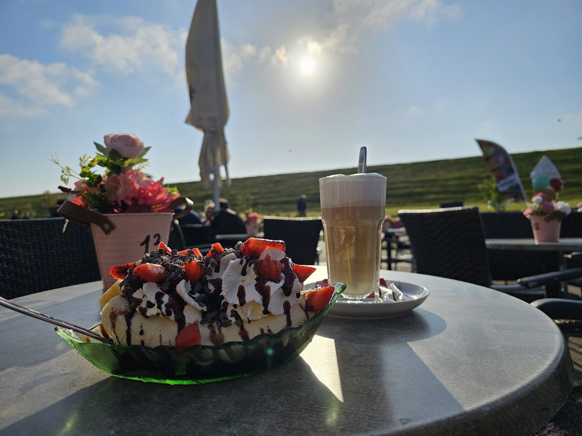 Eiscafe San Marco Photo 8