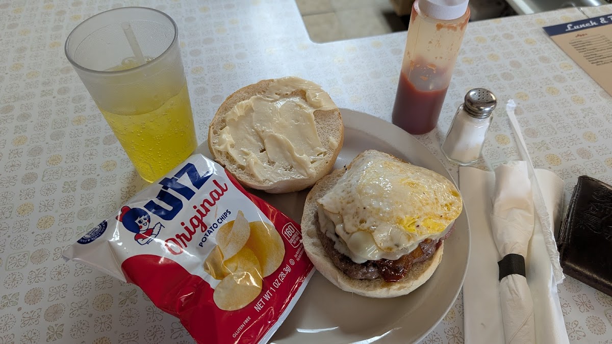 Primos truck stop diner Photo 2