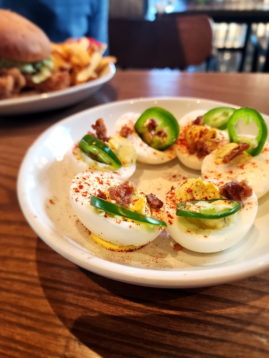 Chicken N Pickle - St. Charles Photo 7