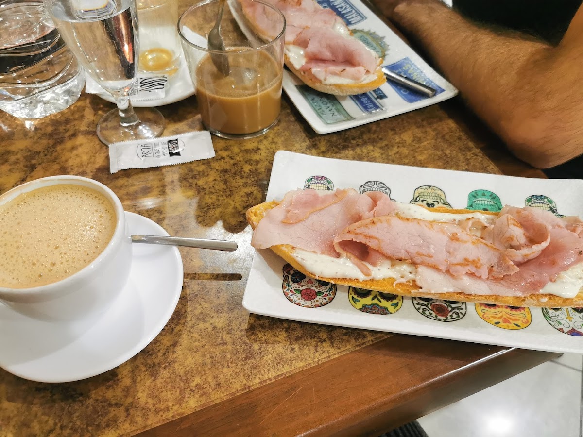Toita Café Photo 4