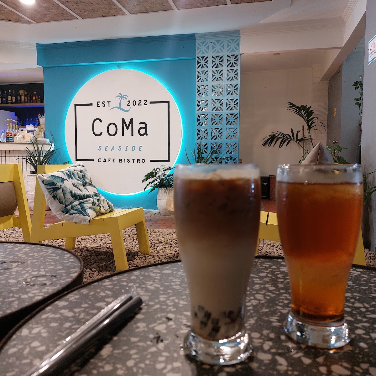 CoMa Seaside Cafe Bistro Photo 3