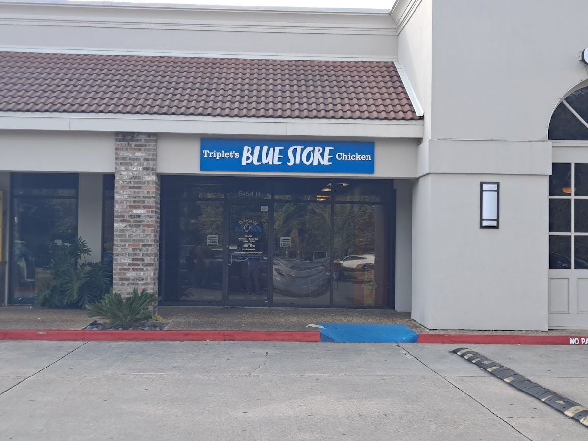 Triplet's Blue Store Chicken Photo 4