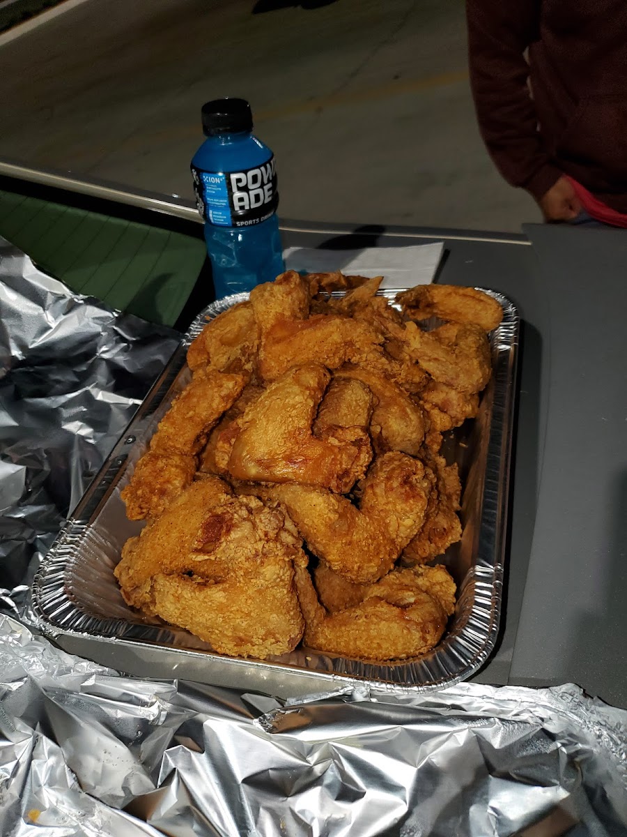 Triplet's Blue Store Chicken Photo 7