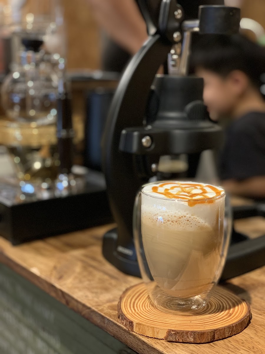 Loftster : Art Gallery Café (ลอฟท์สเตอ) Photo 6