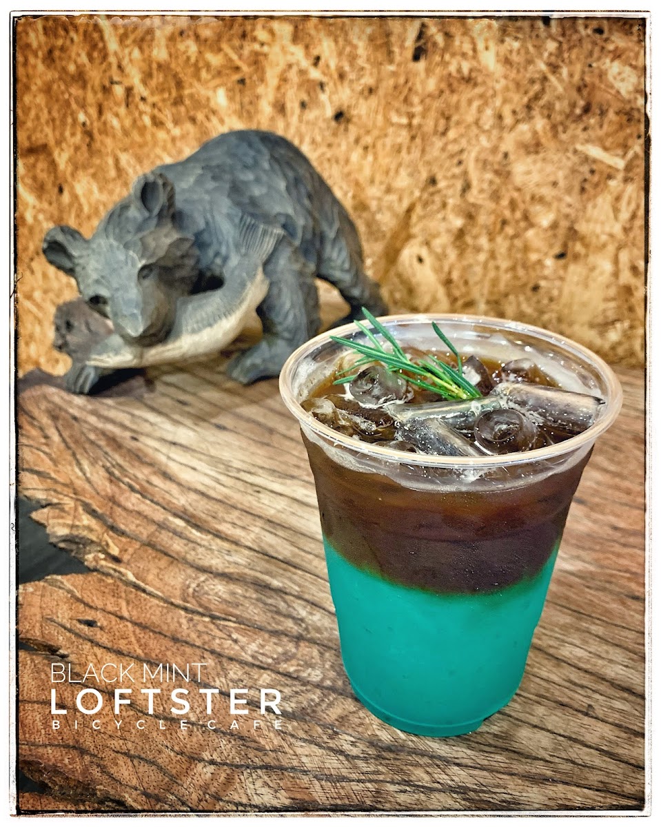 Loftster : Art Gallery Café (ลอฟท์สเตอ) Photo 9