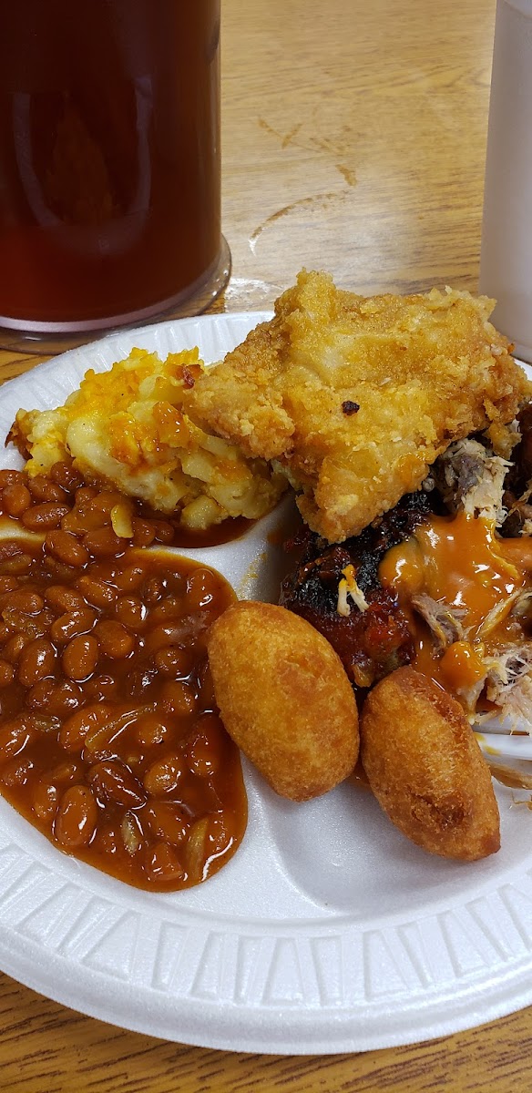 Dukes Bar-B-Que Photo 6