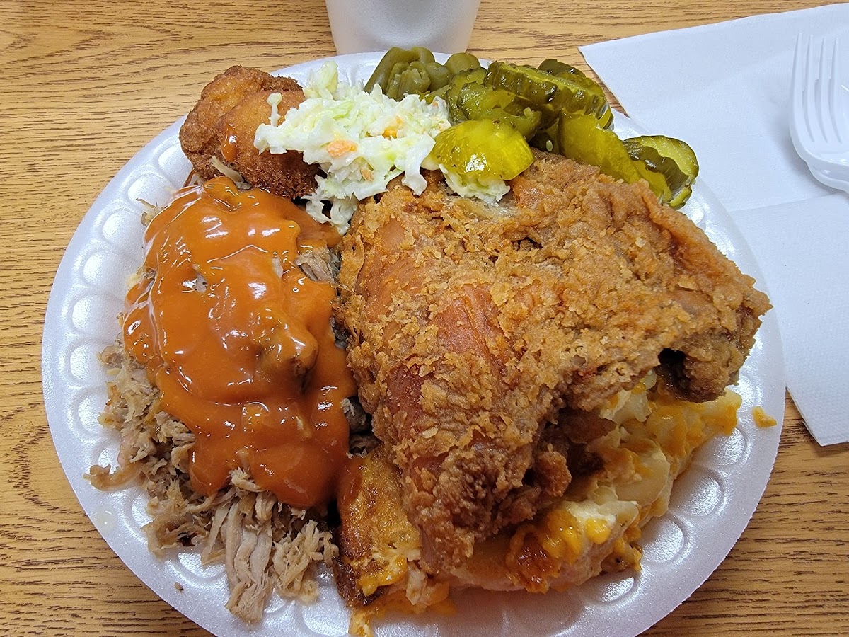 Dukes Bar-B-Que Photo 7