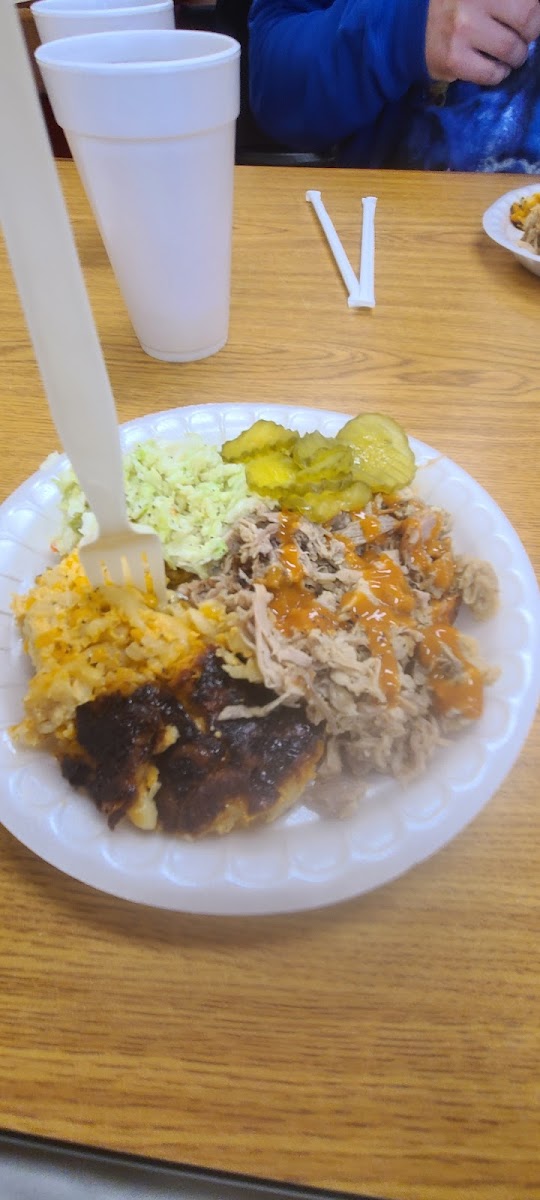 Dukes Bar-B-Que Photo 8