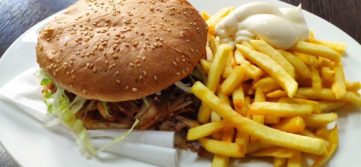 Schlemmerecke 2 - Kebap Haus & Imbiss Photo 7
