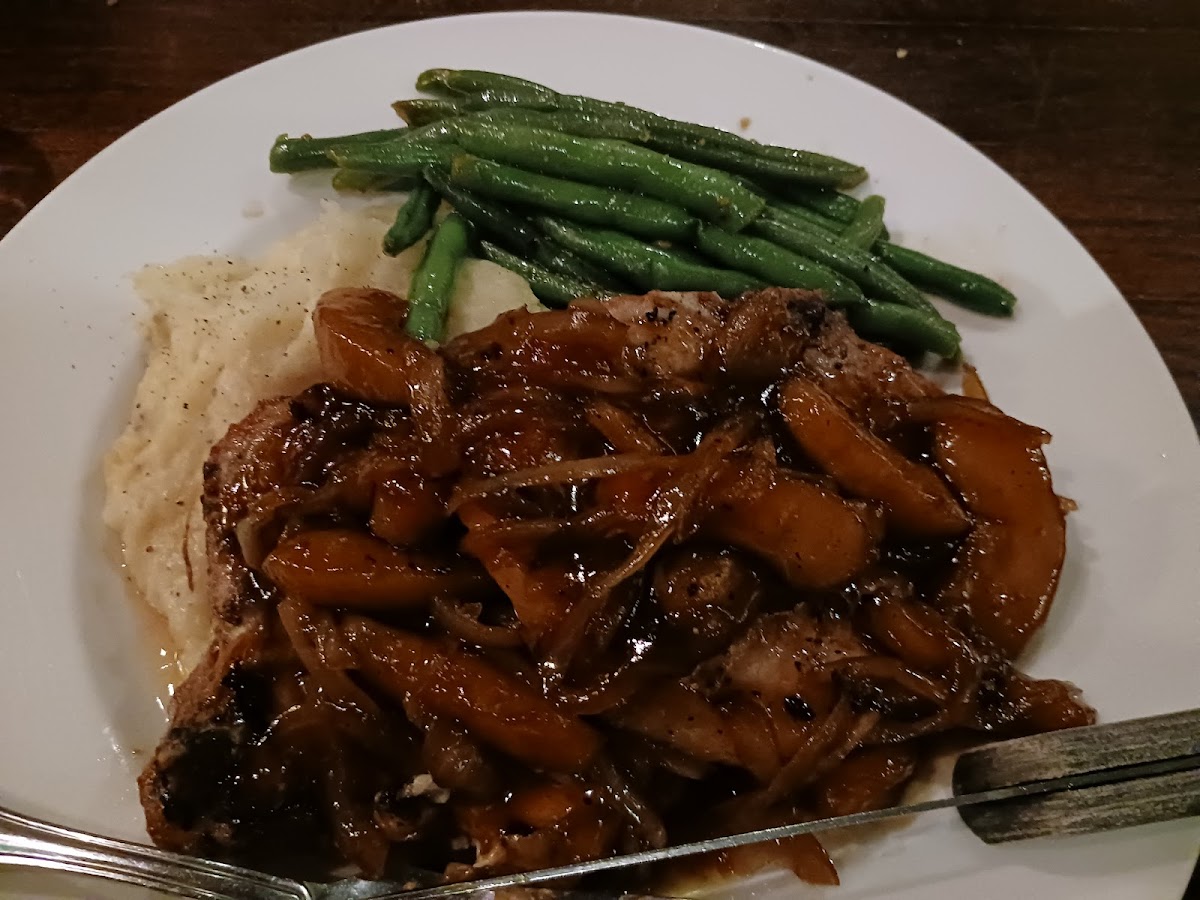 Waterstone Grill Photo 7