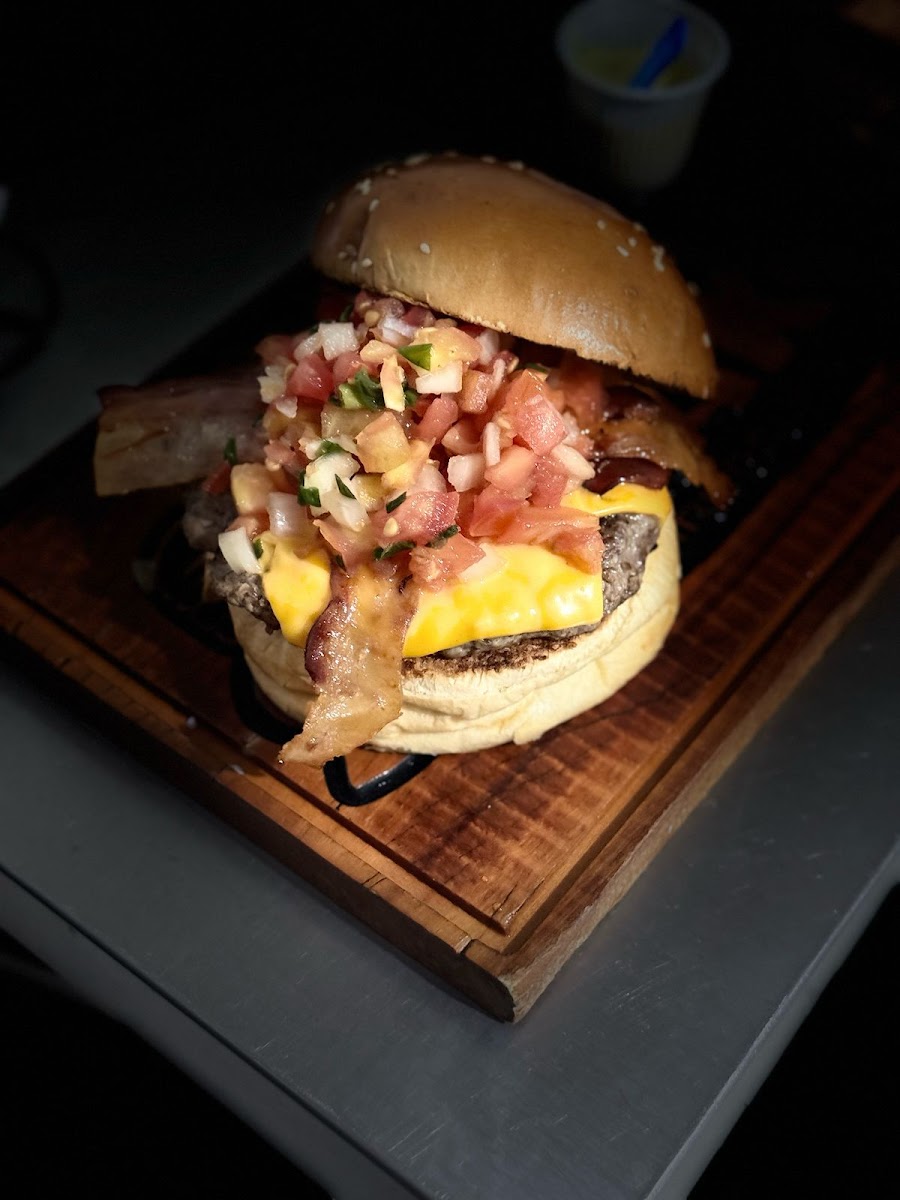 RedSteak Burger & Grill Navirai MS Photo 5