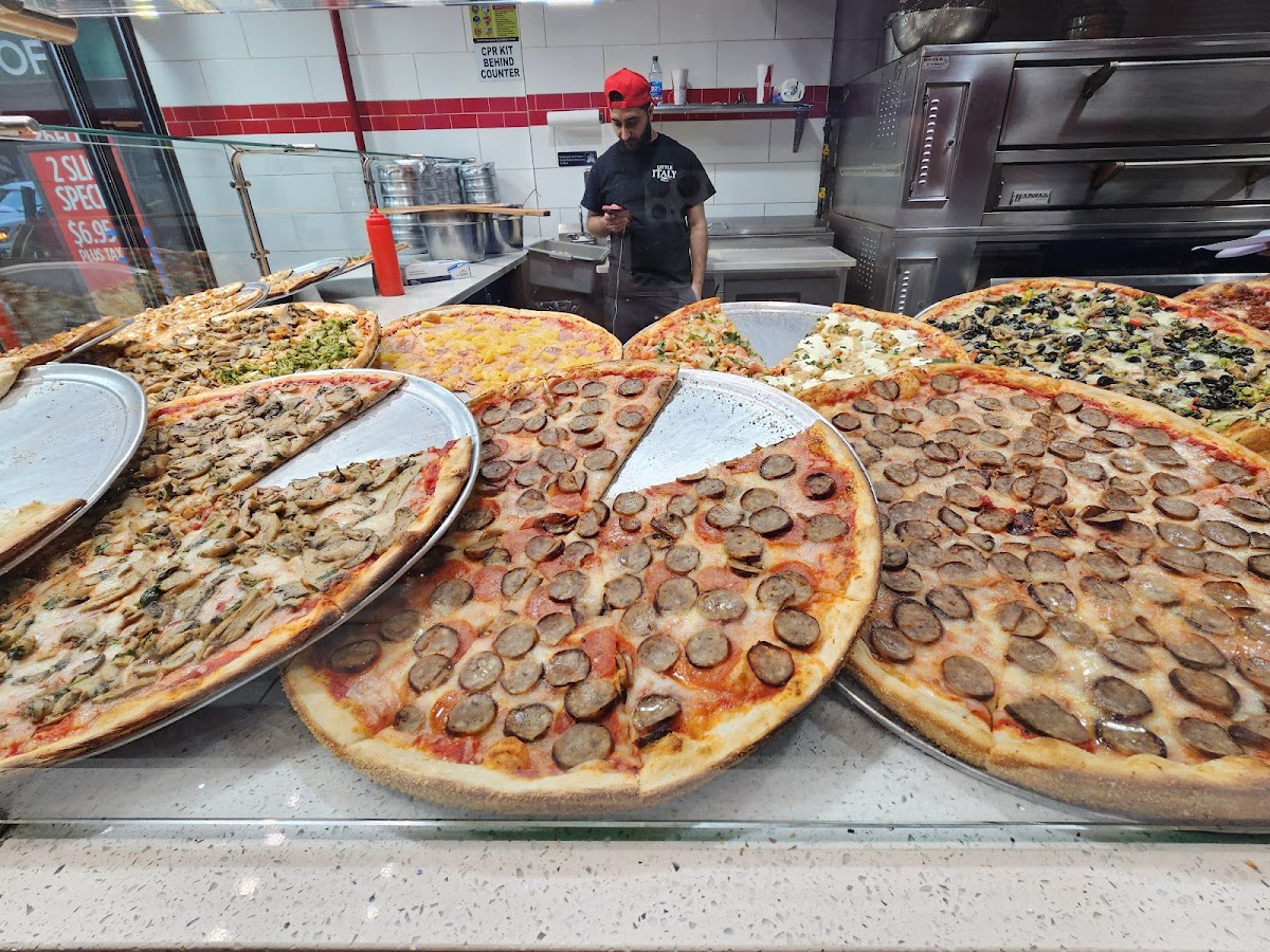 Little Italy Pizza Photo 6