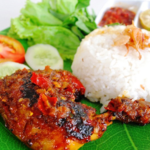 RUMAH MAKAN LESEHAN Photo 2