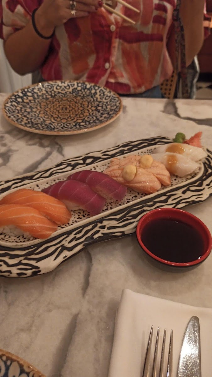 Issei Nikkei Restaurante Photo 4