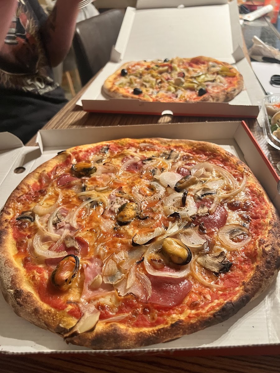 Pizzeria Capri Photo 5
