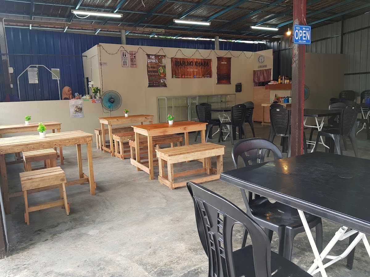 Warung Khaza 'Ayam Geprek Sambal Hijau'