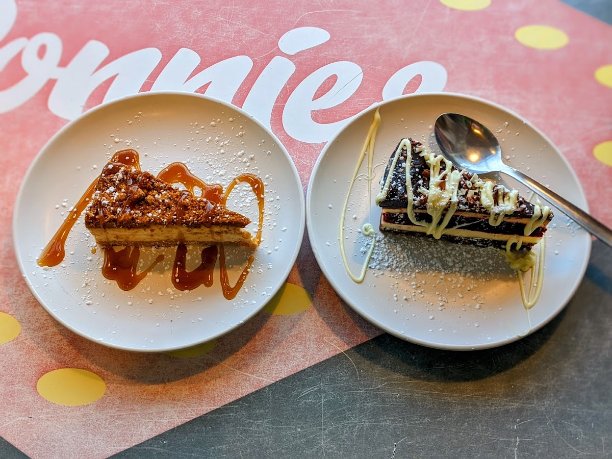 Ronnies desserts Photo 8