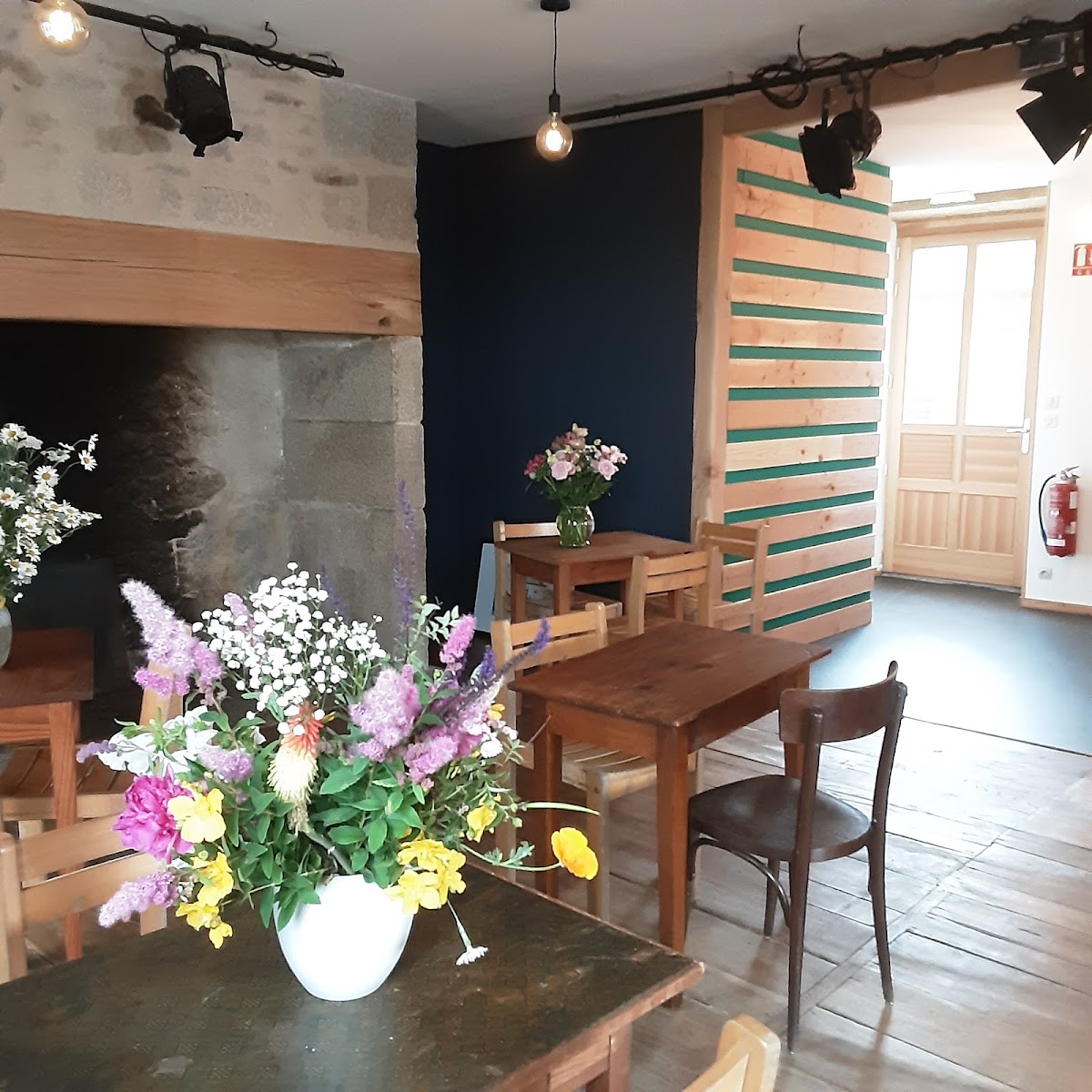 La Maison Sur La Place Photo 3