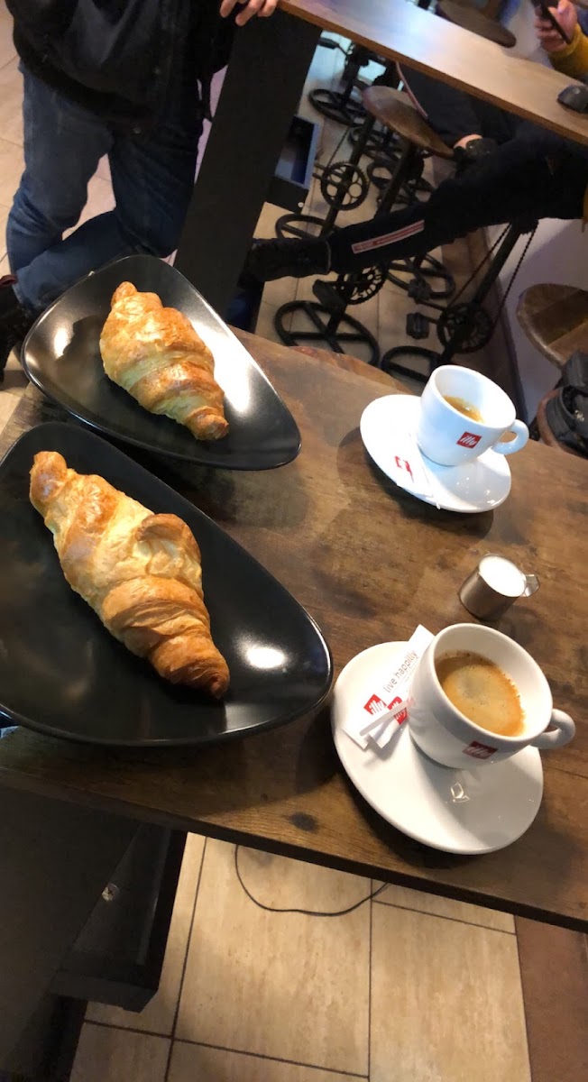 Bistro 3