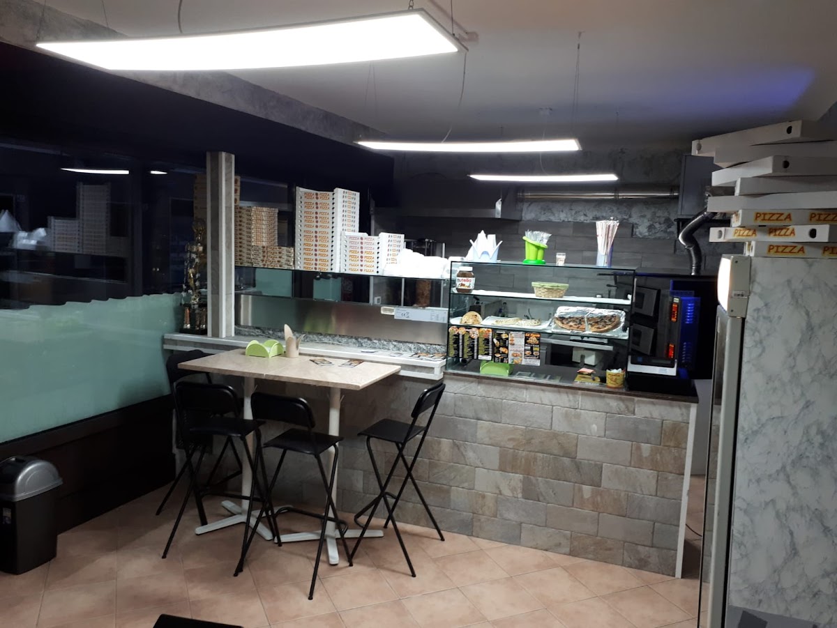 La Favola - Pizza & Kebab Photo 9
