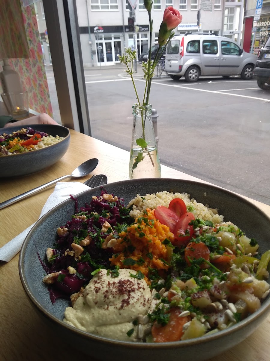 plantyful - vegan takeaway café Photo 7
