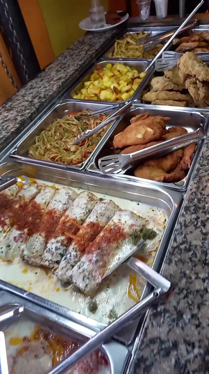 R&H – Autoservicio de Comidas Photo 2