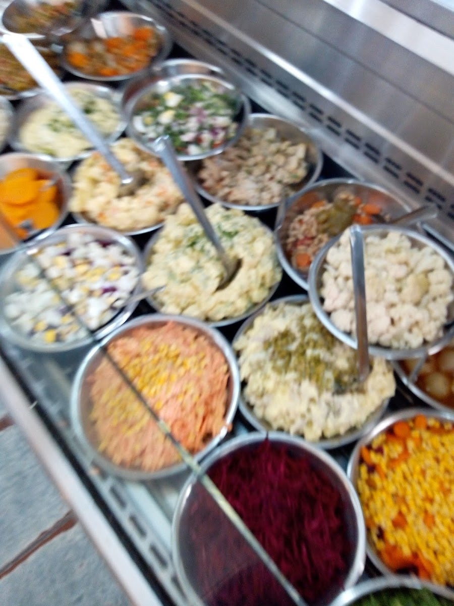 R&H – Autoservicio de Comidas Photo 8