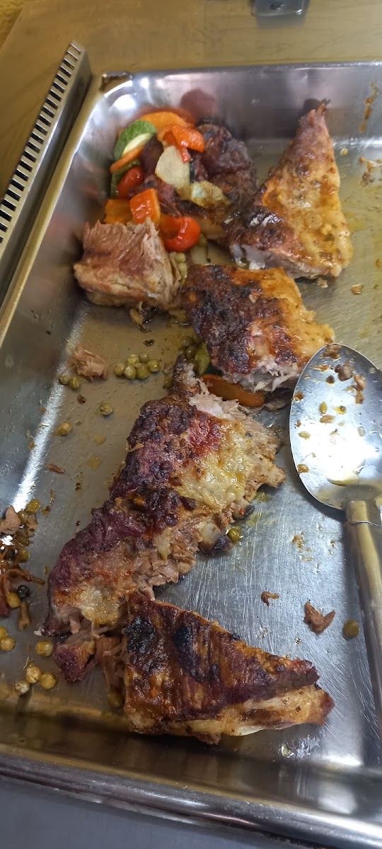 R&H – Autoservicio de Comidas Photo 9
