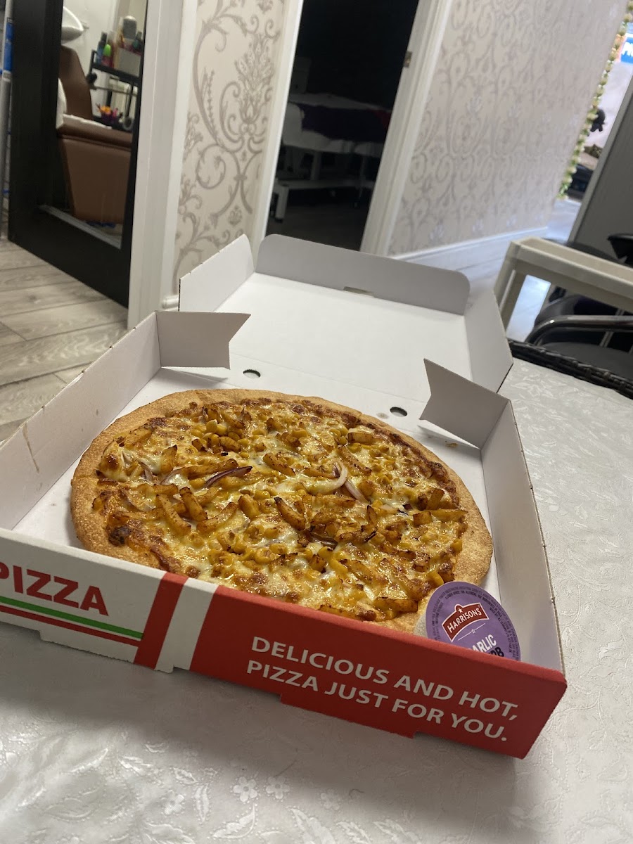 Full Moon Pizza Photo 7