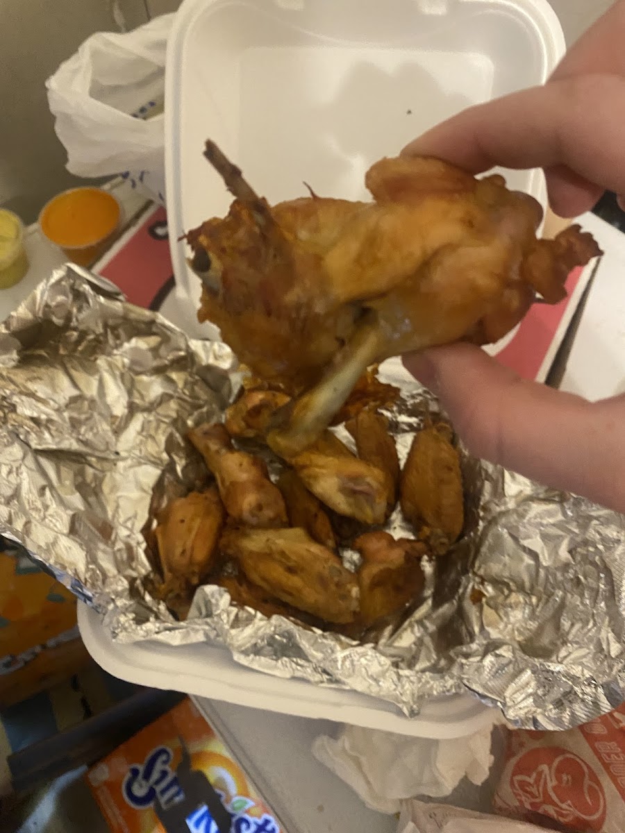 Fox's Pizza Den Photo 6
