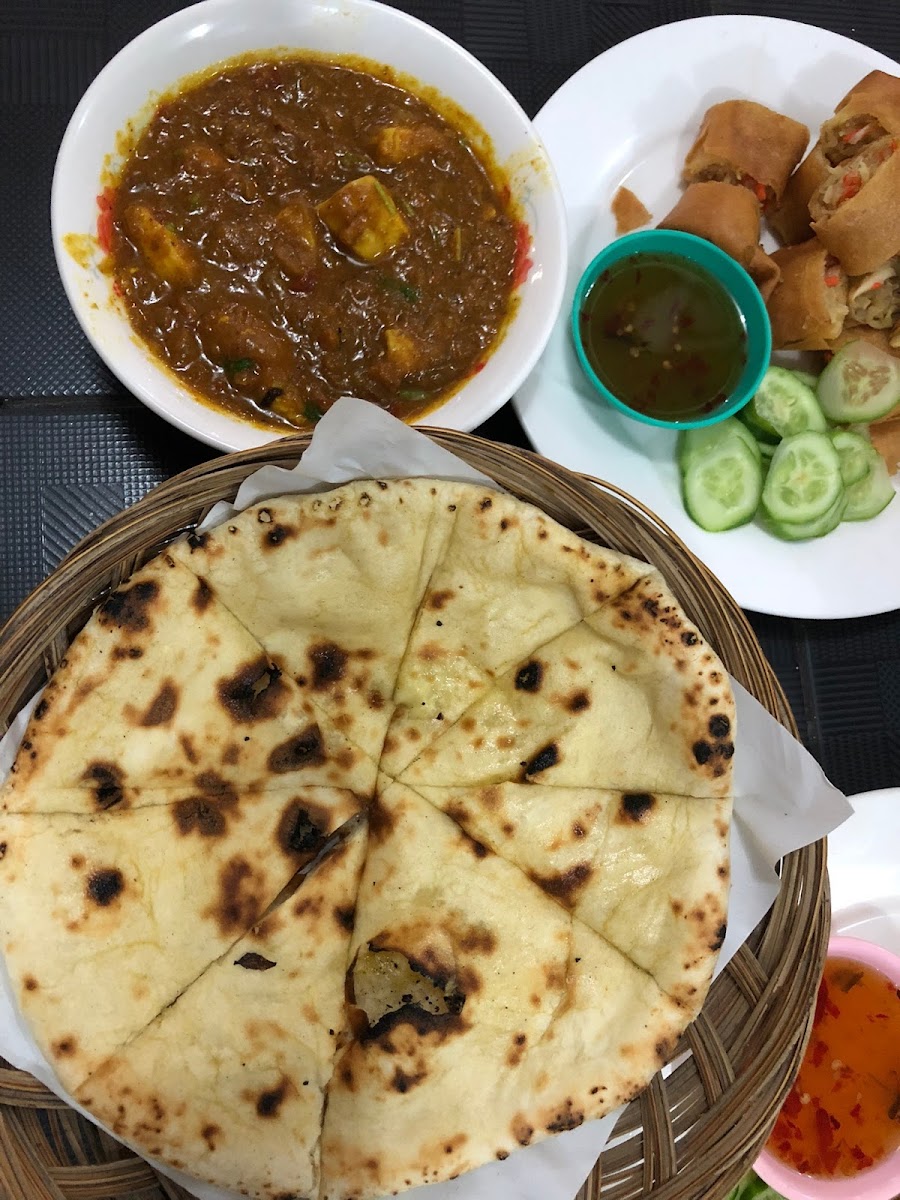 Hello India restaurant koh lipe Photo 2