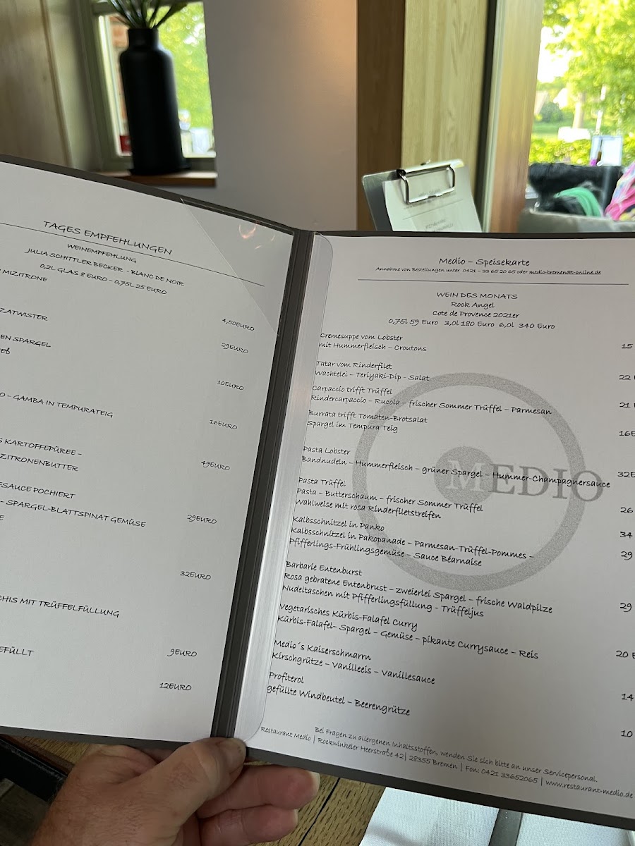 Restaurant Medio Photo Menu 1