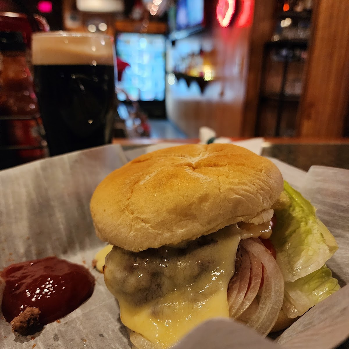Dawg House Bar & Grill Photo 4