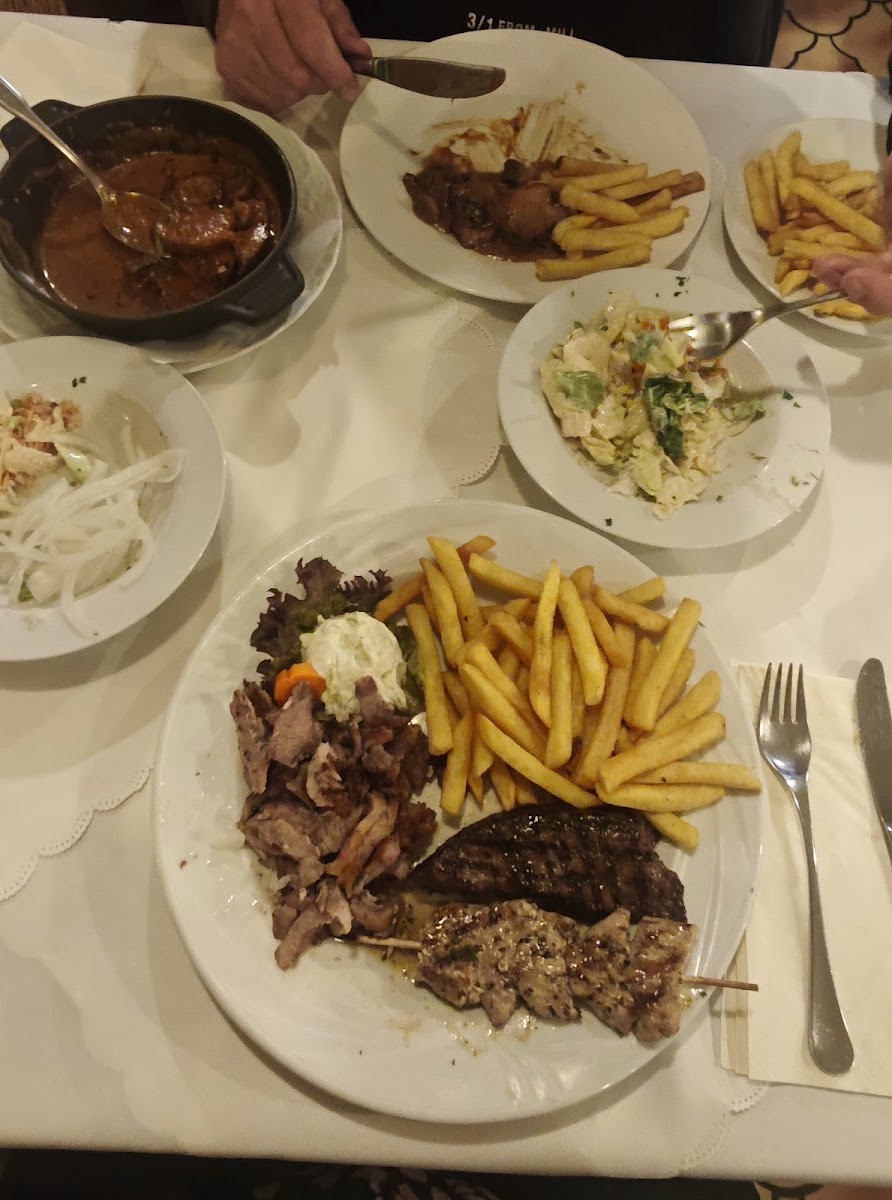 Erlenhof Griechisches Restaurant - Ludwigshafen am Rhein Photo 2