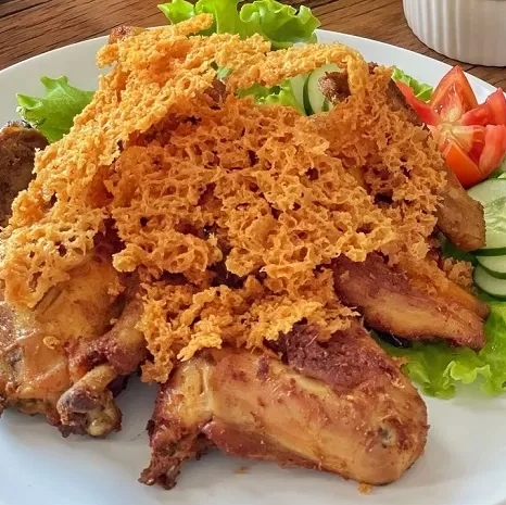 Ayam penyet alika Photo 4