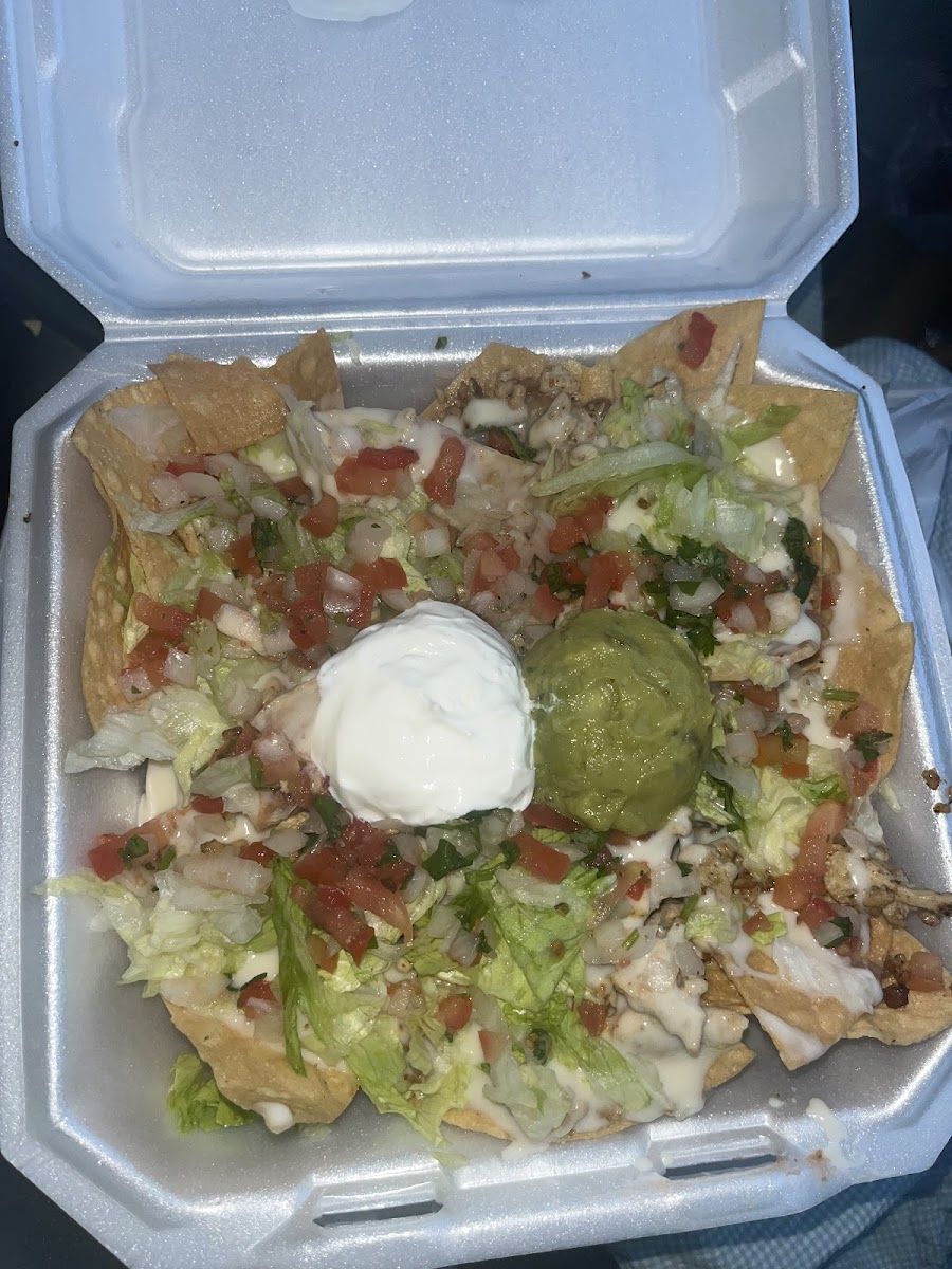 La Estrella Food Truck Photo 4