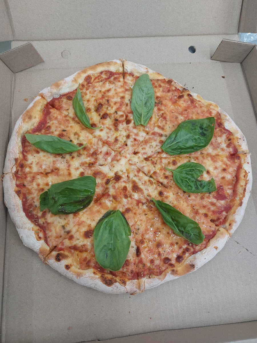 PizzaChefs Fourways Gardens Shopping Centre (Halaal) Photo 6