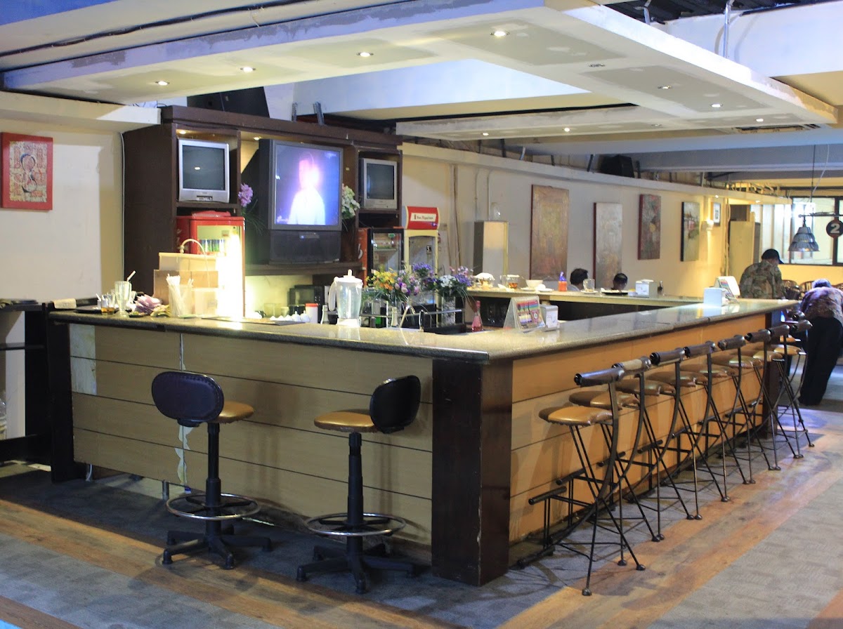 Rick's Cafe & Billiard