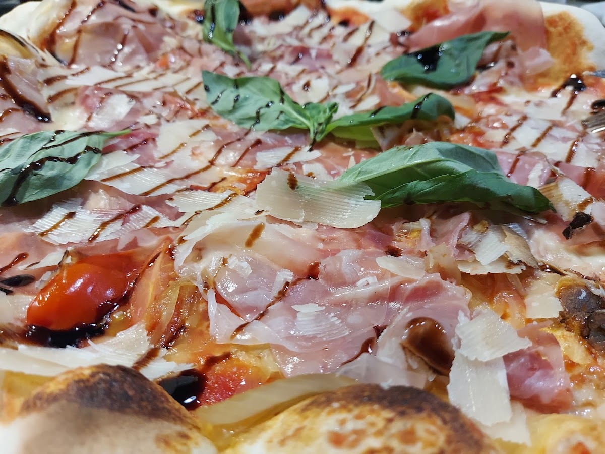 Qb Pizzeria Cucina Photo 10