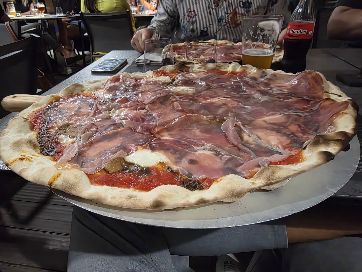 Qb Pizzeria Cucina Photo 4