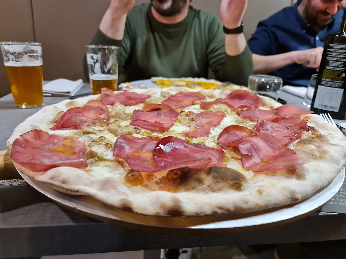 Qb Pizzeria Cucina Photo 5