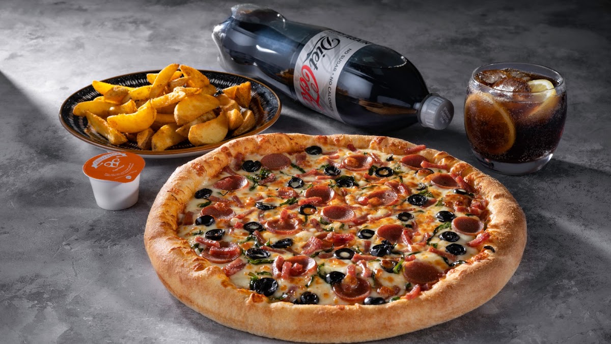 Caprinos Pizza Dereham Photo 3