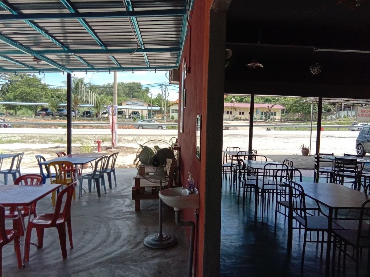Bambam Cafe Photo 2