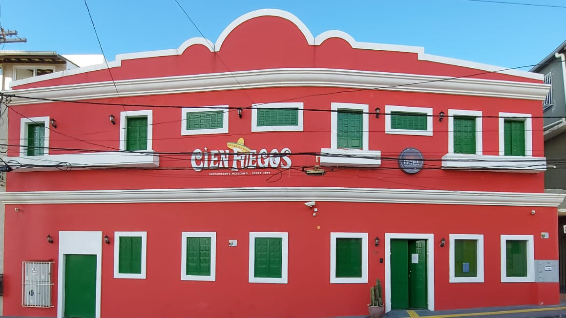 Cien Fuegos Mexicano - Rio Vermelho