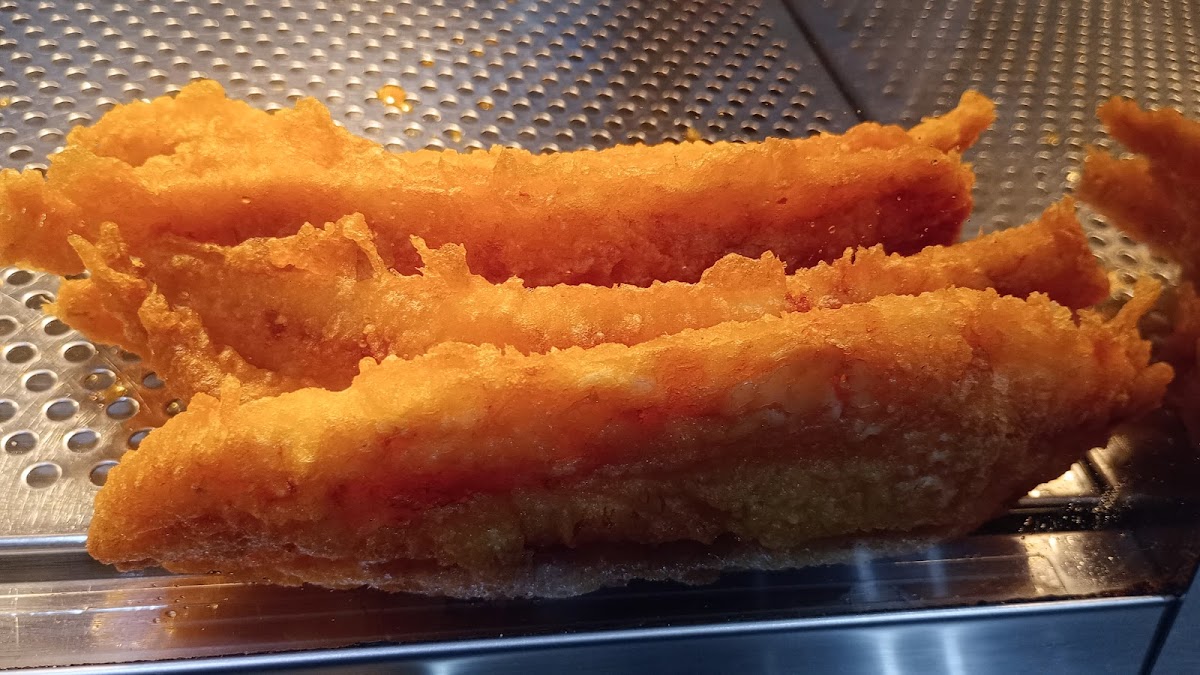 Franks Fish Chips & Pizza Place Photo 4