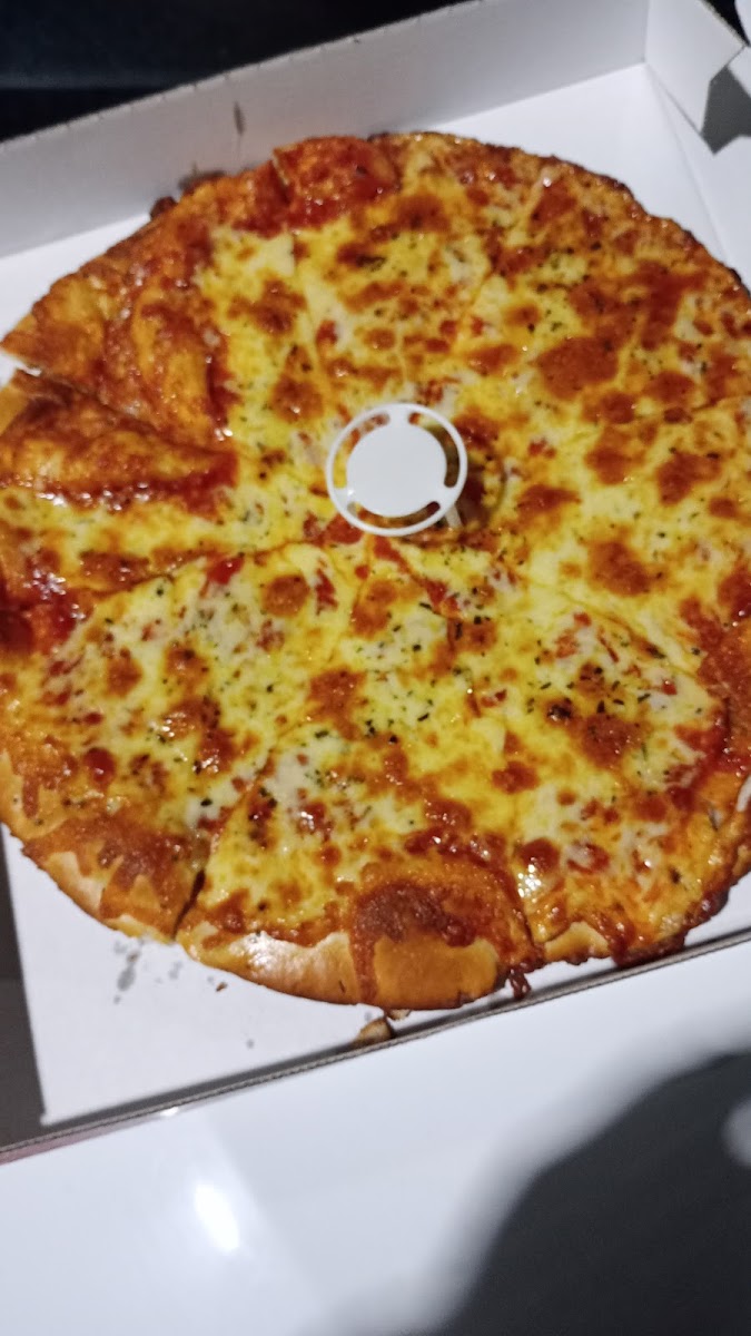 Franks Fish Chips & Pizza Place Photo 6
