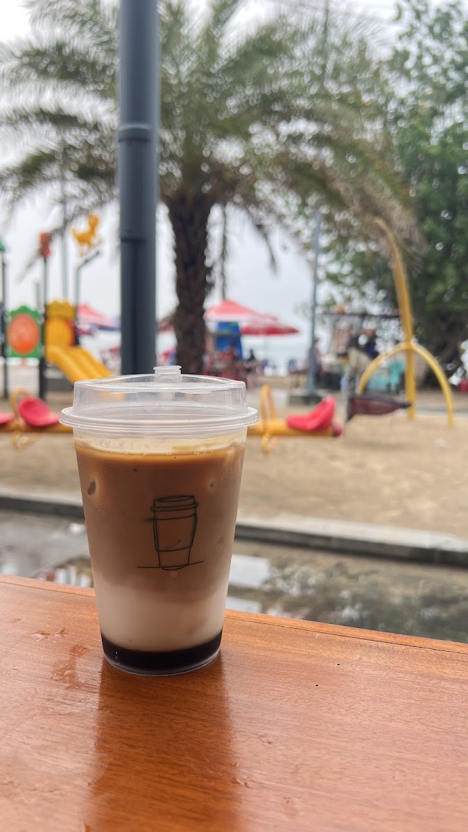 Malaga Coffe Kuta Beach Photo 5