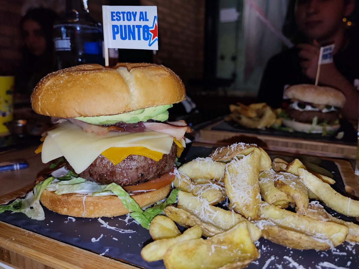 Foster's Hollywood Photo 9