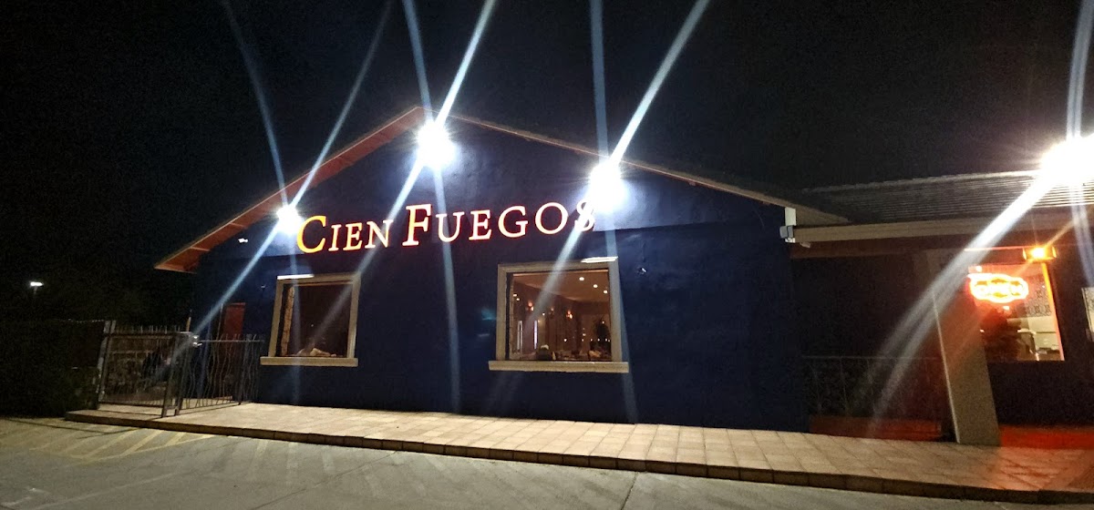 Cien Fuegos Restaurant